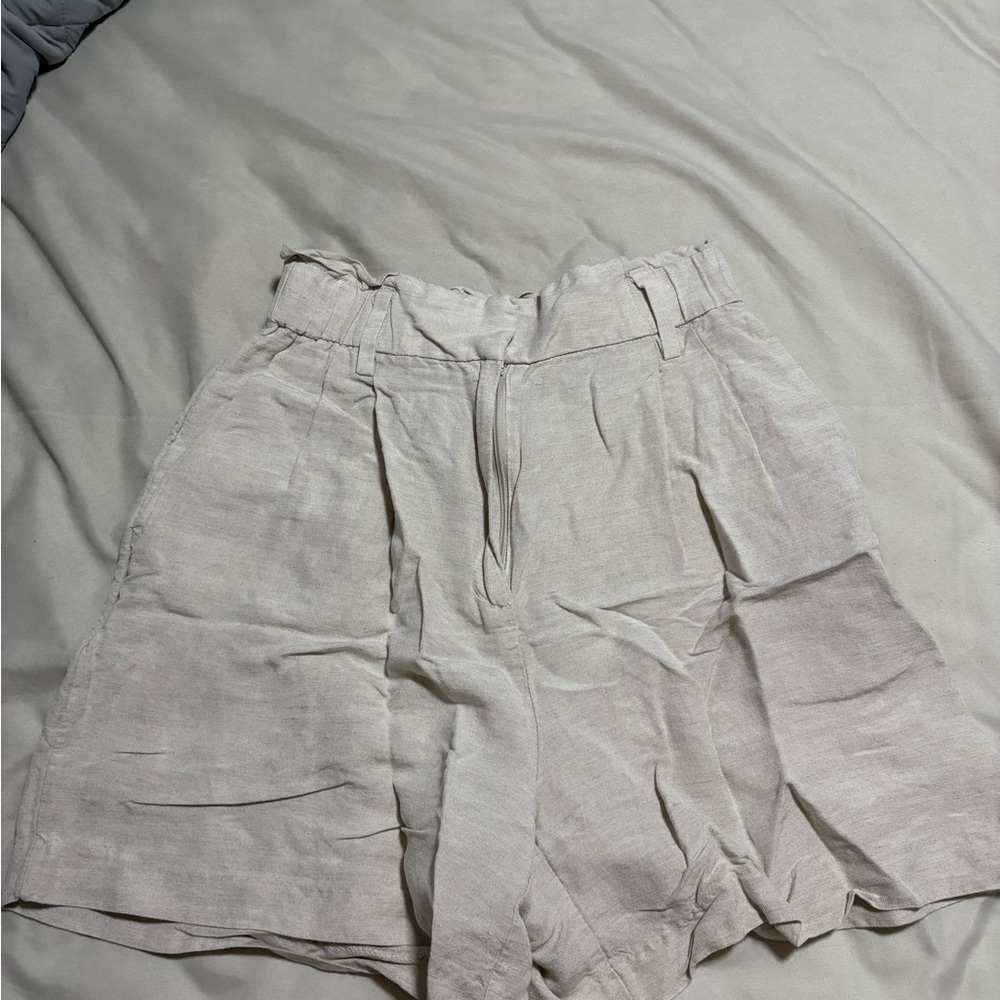 H&M Cream Linen Blend Shorts